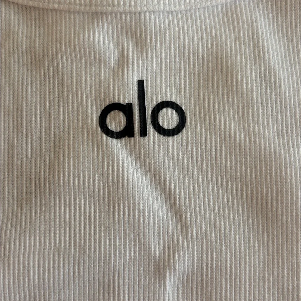 Alo Aspire Cropped Tank in White - Picture 3 of 4